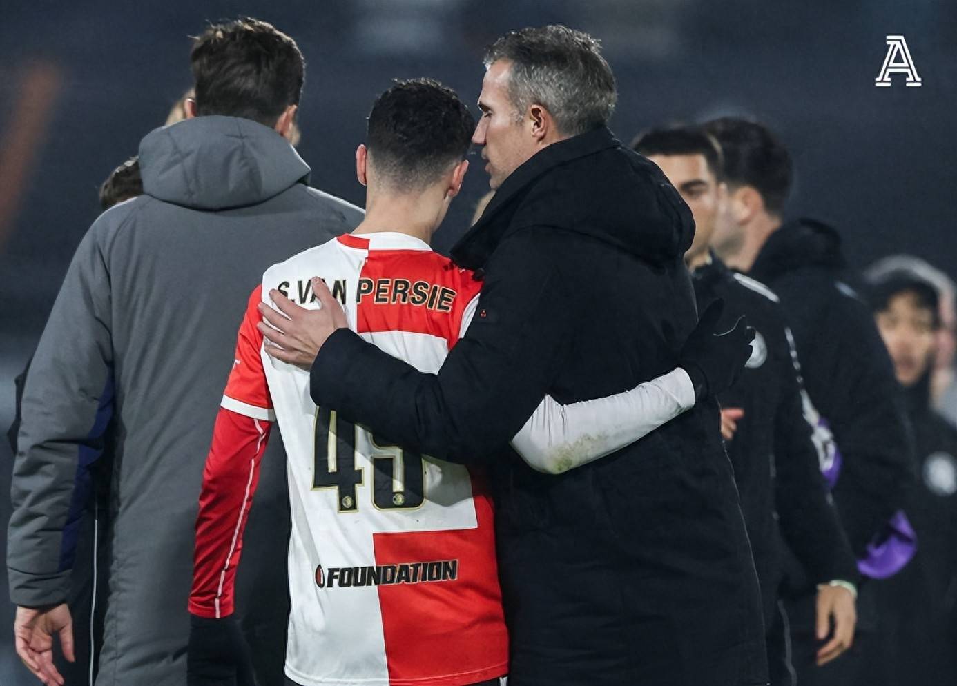 中欧体育官网关于从费耶诺德复出首秀备战中超到清晨门线救险引欢呼，今晚瓦伦西亚备战法国杯的信息